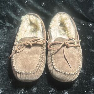 Ugg Sheepskin moccasins